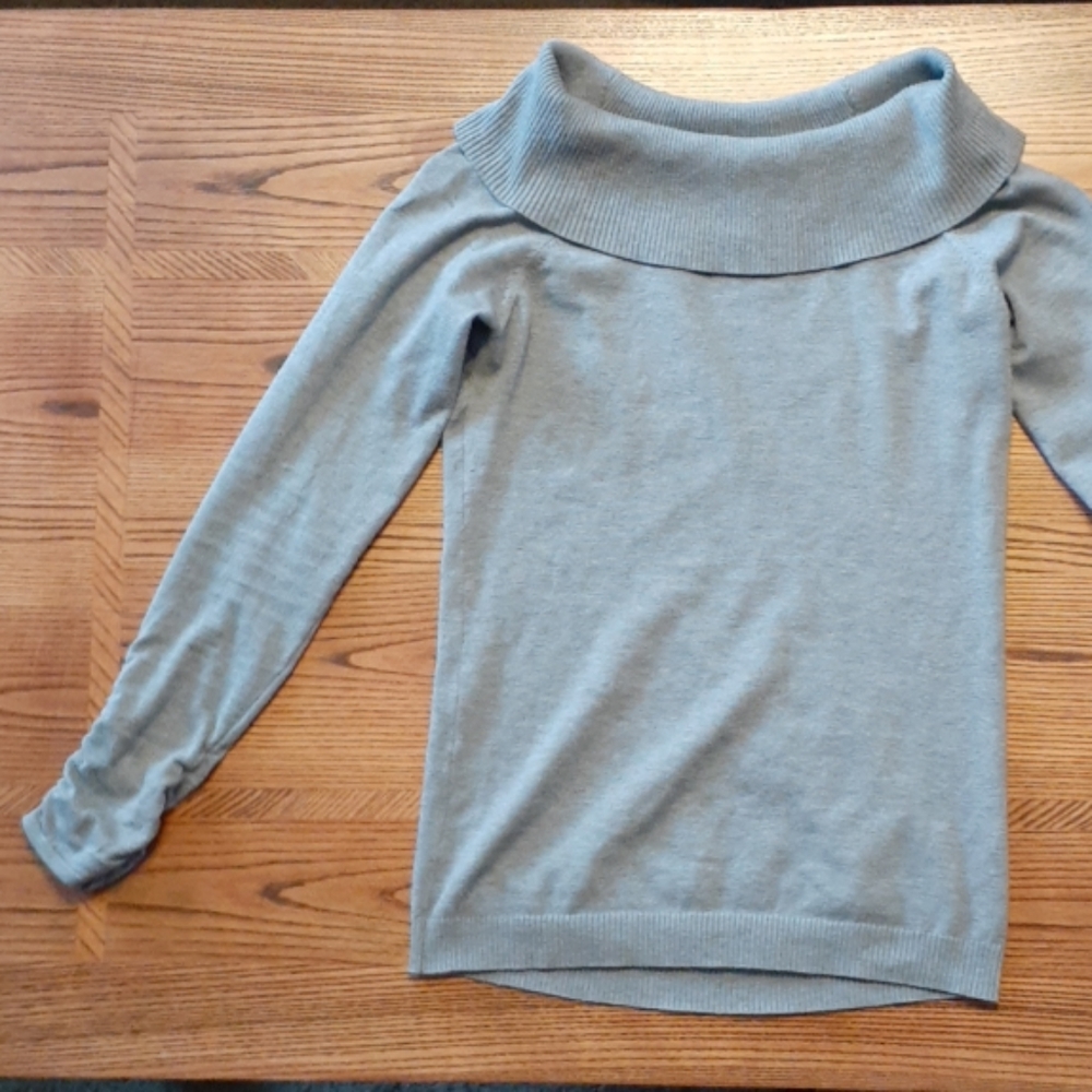 Cozy grey sweater with fold down neck